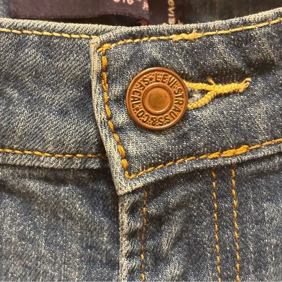 Vintage Levi's Women's Blue Bootcut Jeans 518 Superlow Y2K Retro Hippie Size 11 - Picture 4 of 14
